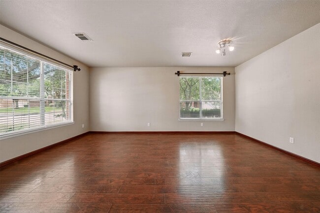 Building Photo - 21550 Elm Hurst Ln