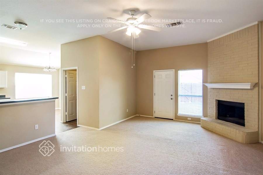 Building Photo - 2505 Copperfield Ln