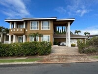 Building Photo - Single Family Executive Style Home in Gated Community