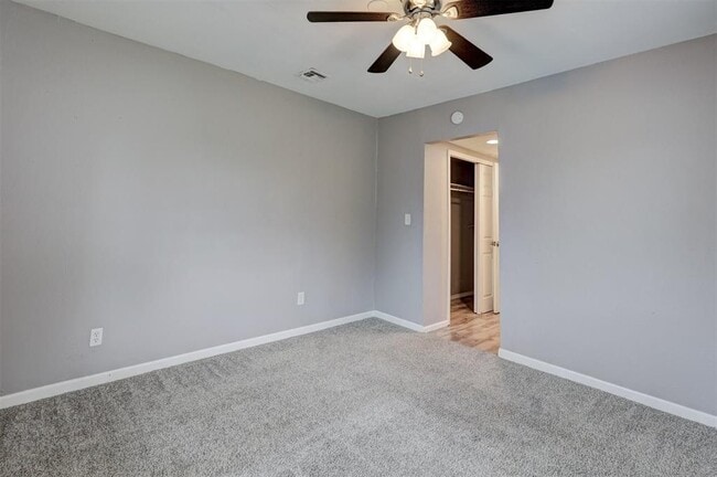 Building Photo - 1714 N Kelham Ave