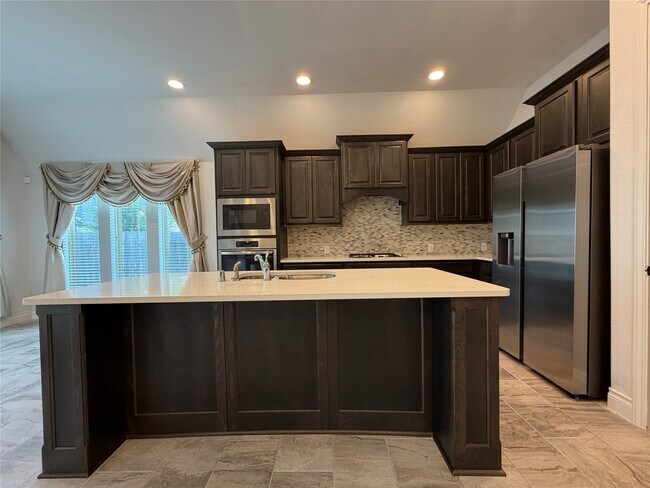 Building Photo - 3319 Sky Run Ct