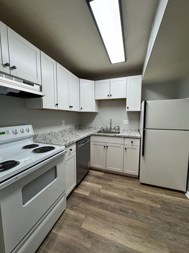 Building Photo - THE VILLAGES SOUTH 310