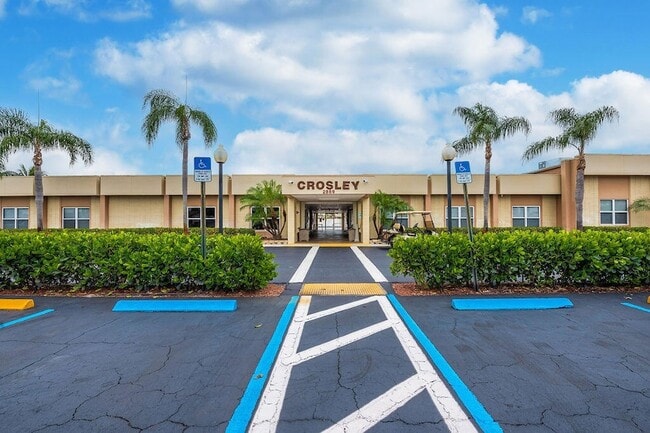 Building Photo - 2995 Crosley Dr W