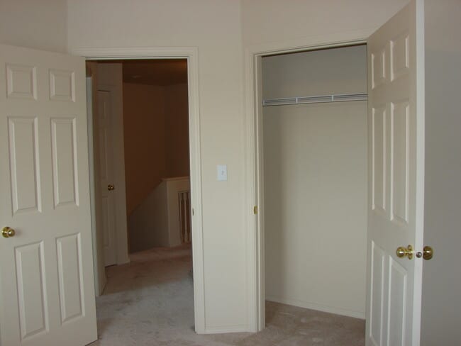 Building Photo - 9904 Mia Ln