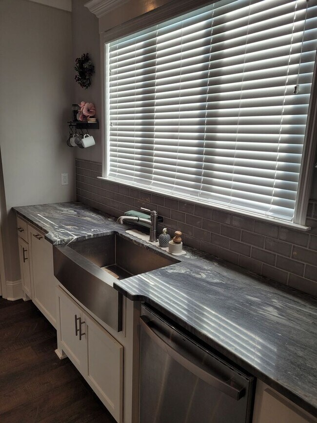 Building Photo - Spacious 4BR Home with Inground Pool, Open Split Floor Plan & Side-Entry Garage