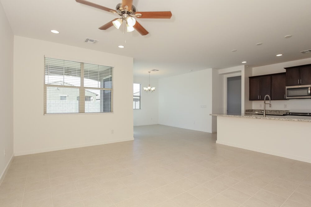 Building Photo - 11022 W Marguerite Ave