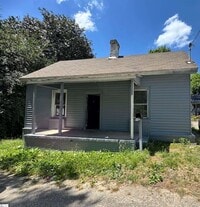 Building Photo - 6 Riverside St