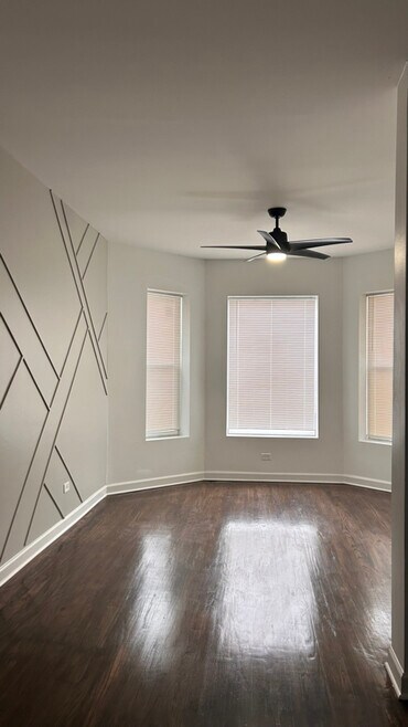 Building Photo - 1657 S Central Park Ave