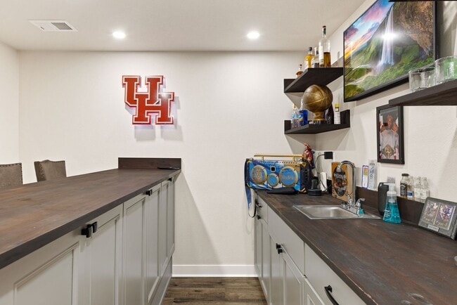 Building Photo - 2 Bed 3.5 Bath Townhome in Fort Collins!