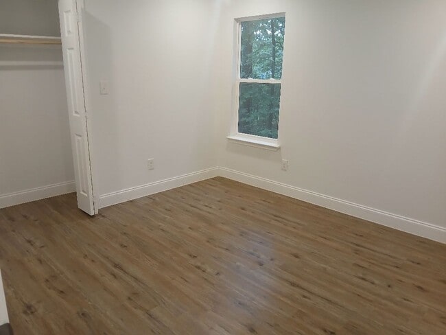 Building Photo - 119 Bluebonnet Dr