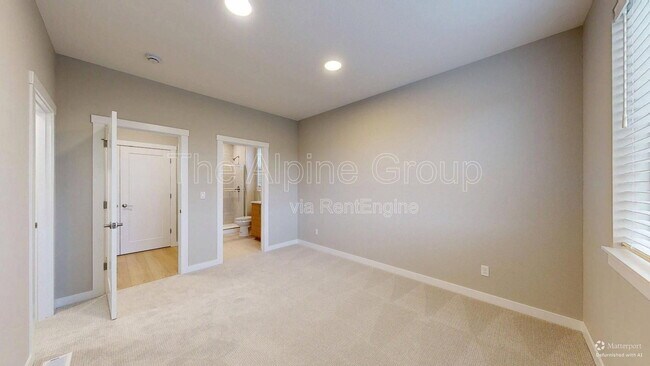 Building Photo - 16505 NW Liberty St