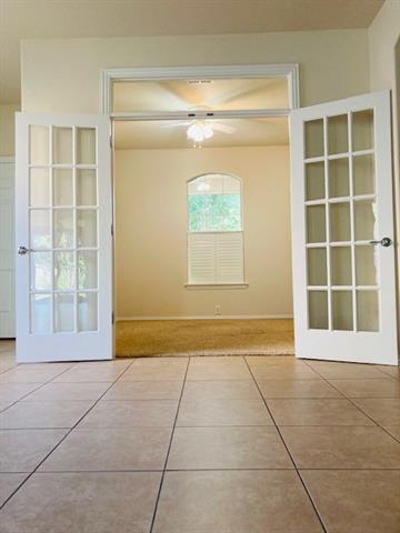 Building Photo - 559 Rockledge Ct