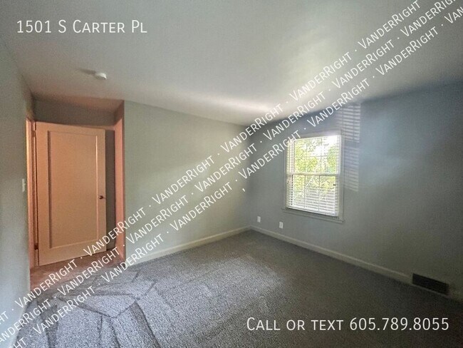 Building Photo - 1501 S Carter Pl