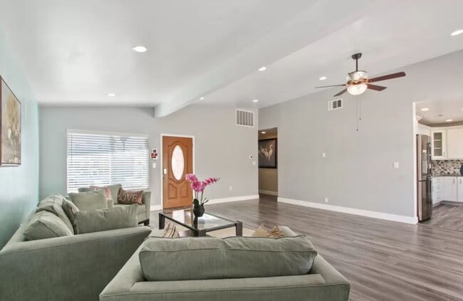 Building Photo - 4125 179th St