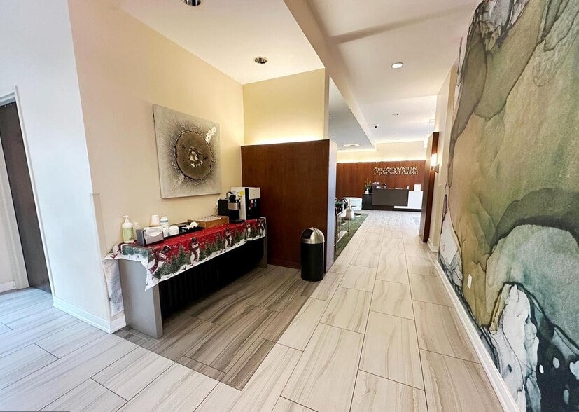 Building Photo - 530 Harlan Blvd