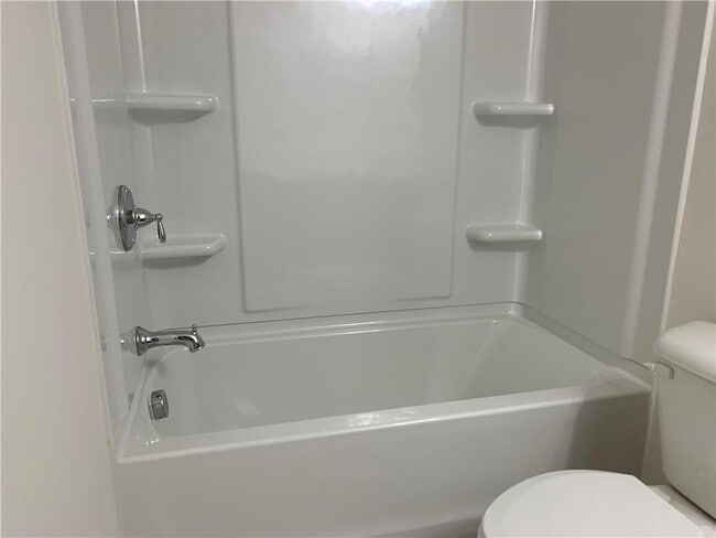 Building Photo - 4908 Longview Walk