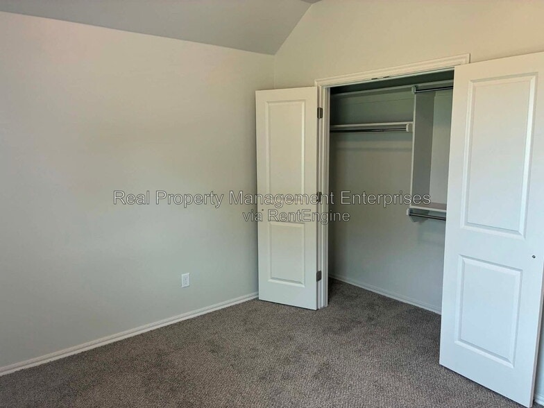 Building Photo - 343751-34E870 E870 Rd