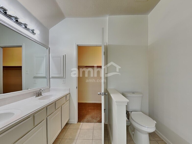 Building Photo - 16518 Barker Ranch Ct