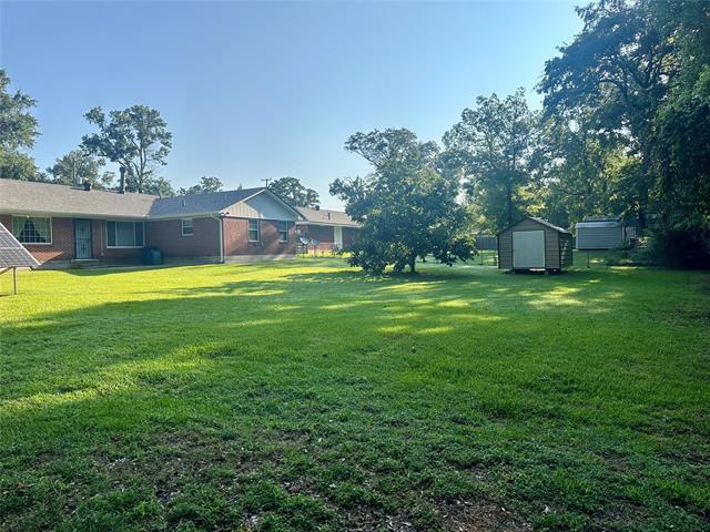 Building Photo - 831 Booth Dr