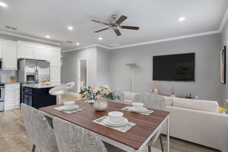 Building Photo - 16072 Echo Glen Dr