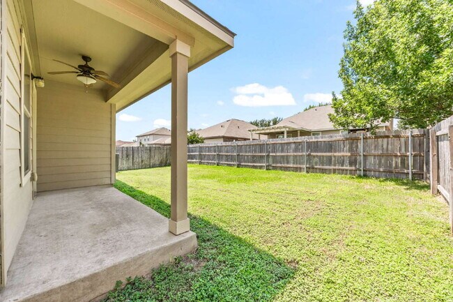 Building Photo - 209 Rawhide Way