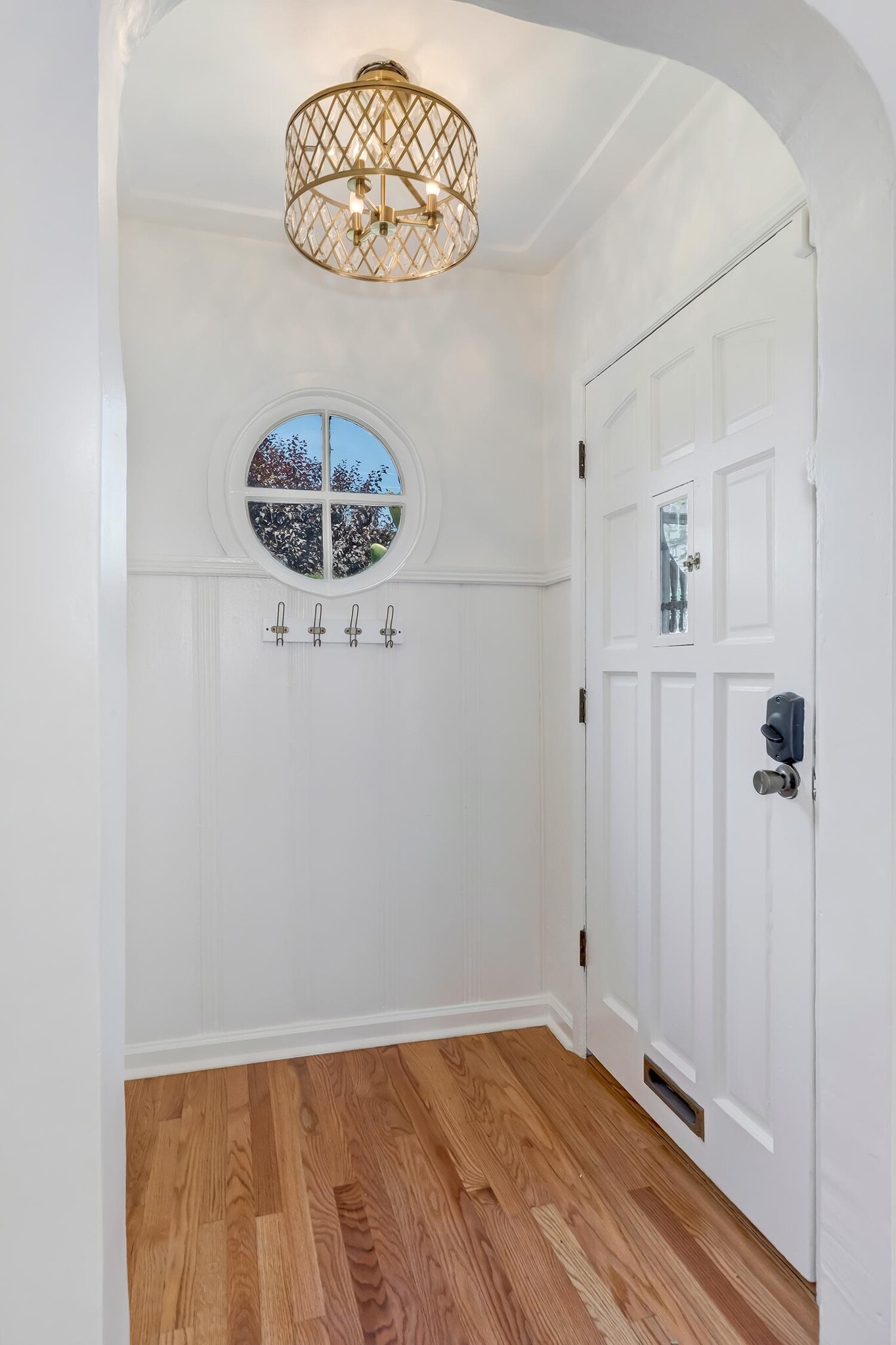 formal entry - 8978 Norma Pl