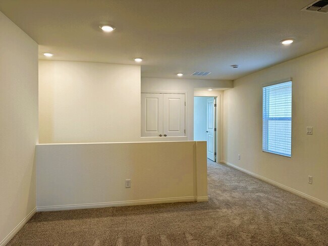 Building Photo - 7057 Dandelion Pk Ave