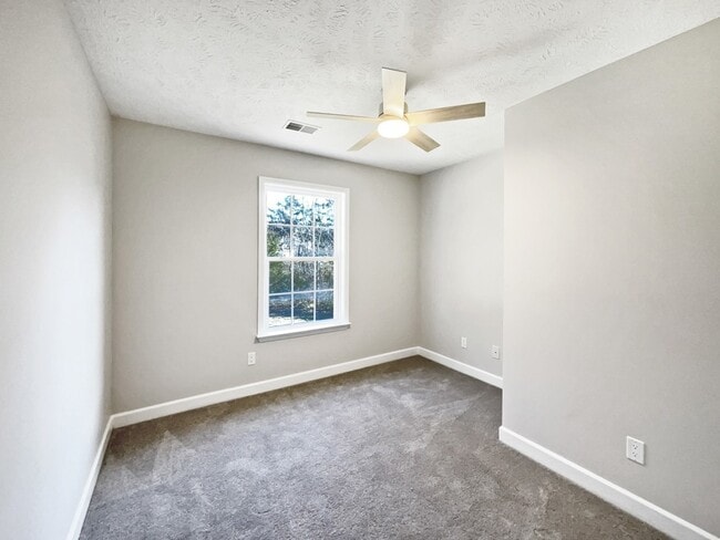 Building Photo - 4804 Highlander Cove