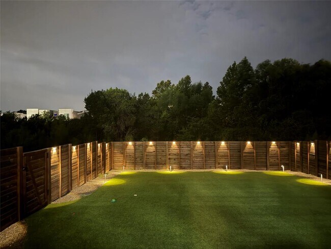 Building Photo - 7915 Floracita Ln