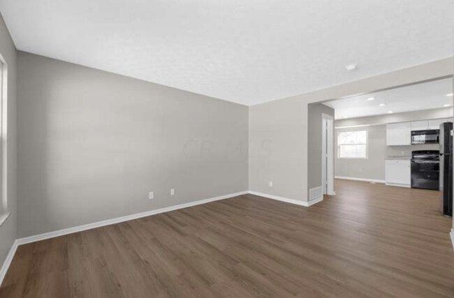 Building Photo - 2194 Rotunda Dr