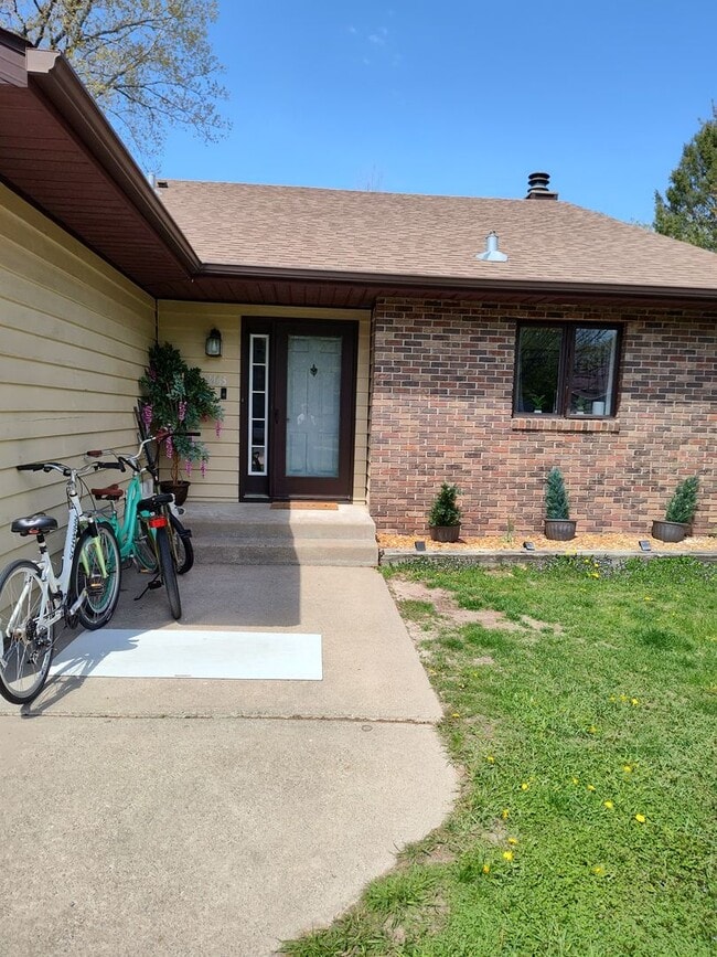 Building Photo - Three bedroom, two bathroom house with private beach access to White Bear Lake.