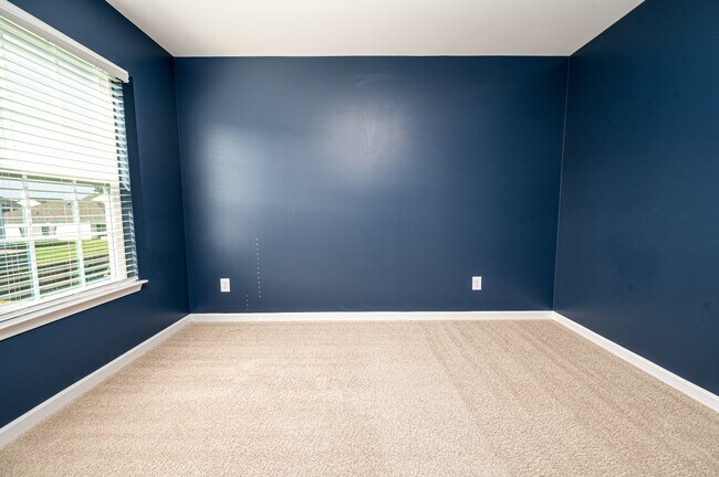 Building Photo - 4016 Madeline Farm Blvd