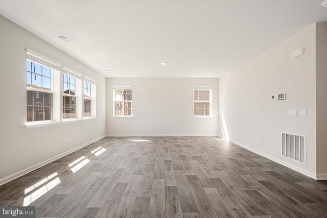 Building Photo - 114 Clerkenwell Dr