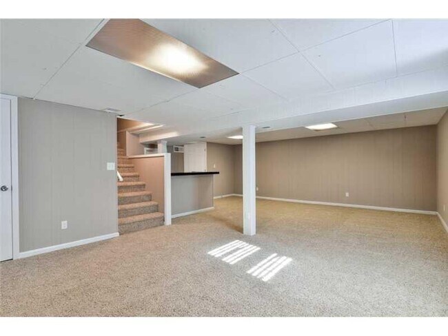 Building Photo - 3958 Plumcrest Cir SE