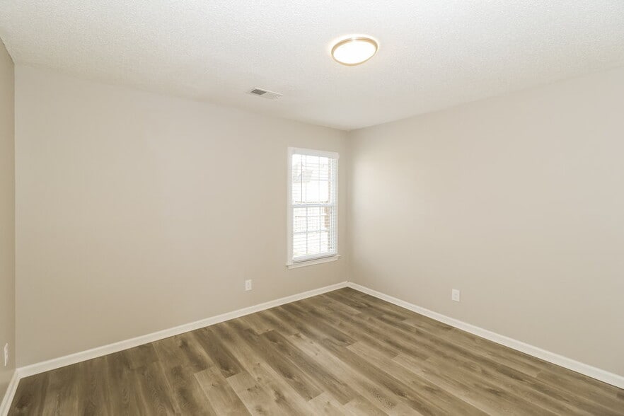 Building Photo - 9339 Chimneyrock Blvd.