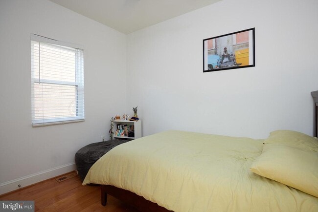 Building Photo - 1124 25th St NW