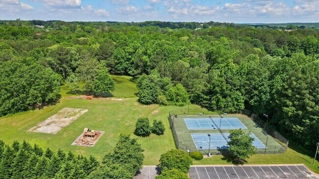 Building Photo - 2615 Snowcrest Pl