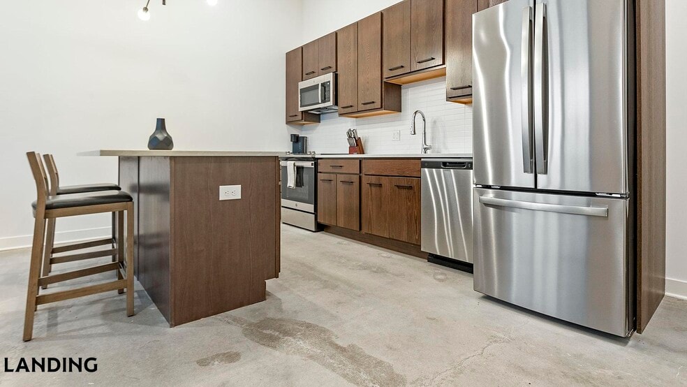 Building Photo - 300 S Broadway