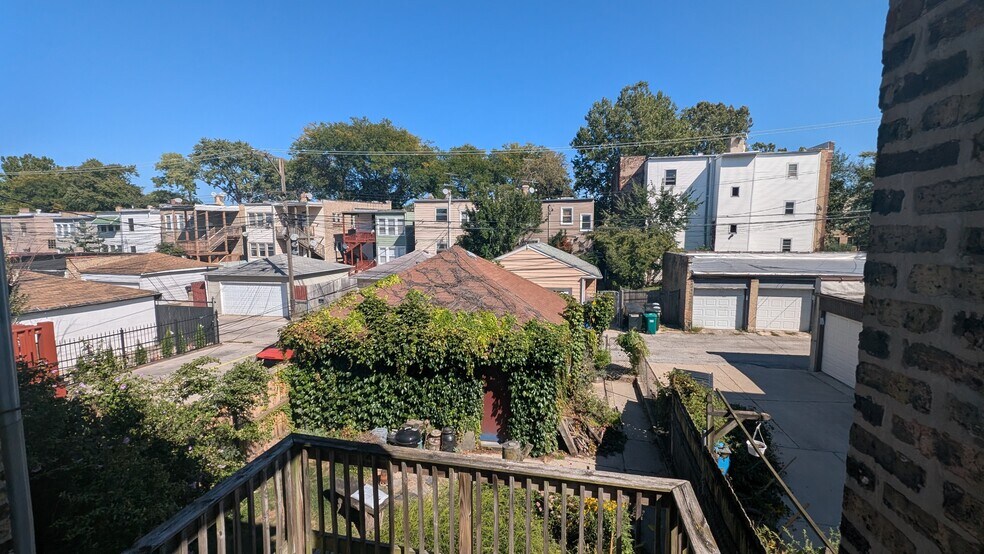 Building Photo - 5707 N Campbell Ave