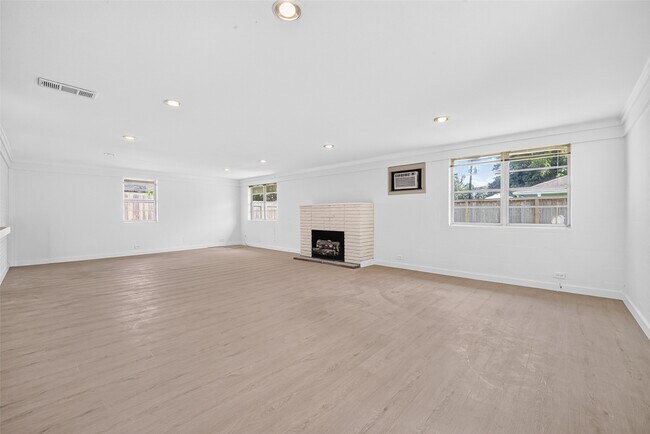 Building Photo - 6131 Birdwood Rd