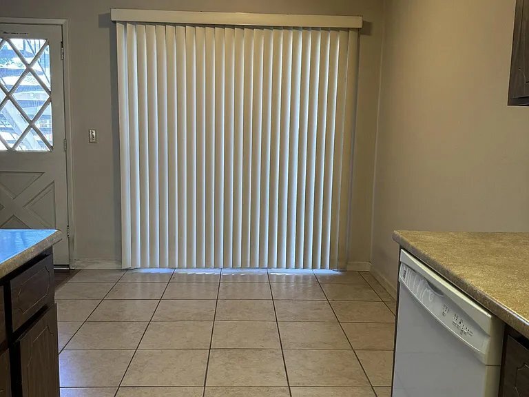 Building Photo - 2991 Neet Ave