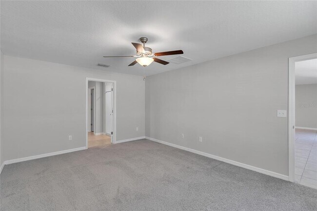 Building Photo - 10357 Scarlet Skimmer Dr