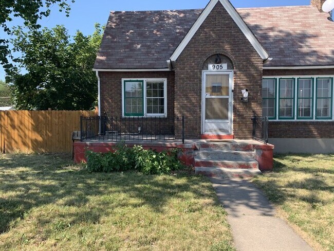 Building Photo - Nice 3 Bedroom 1 Bath