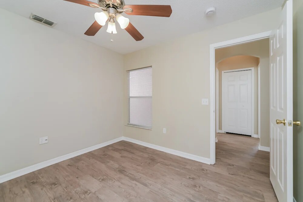 Building Photo - 236 Manoel Ln