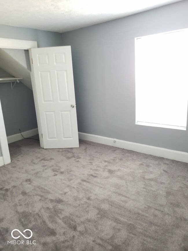 Building Photo - 4913 E Michigan St