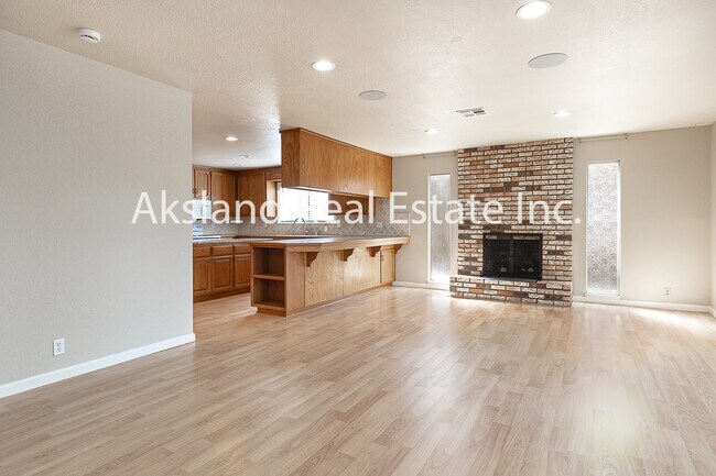 Building Photo - 697 Garden Gate Dr
