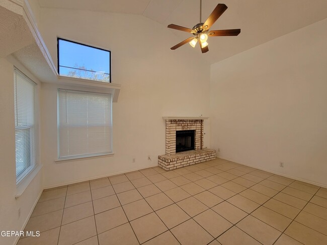 Building Photo - 8695 Pilgrimage Cir