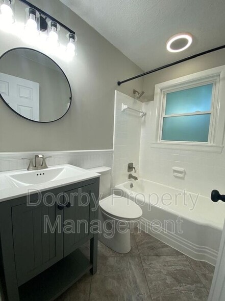 Building Photo - 318 Williams Dr