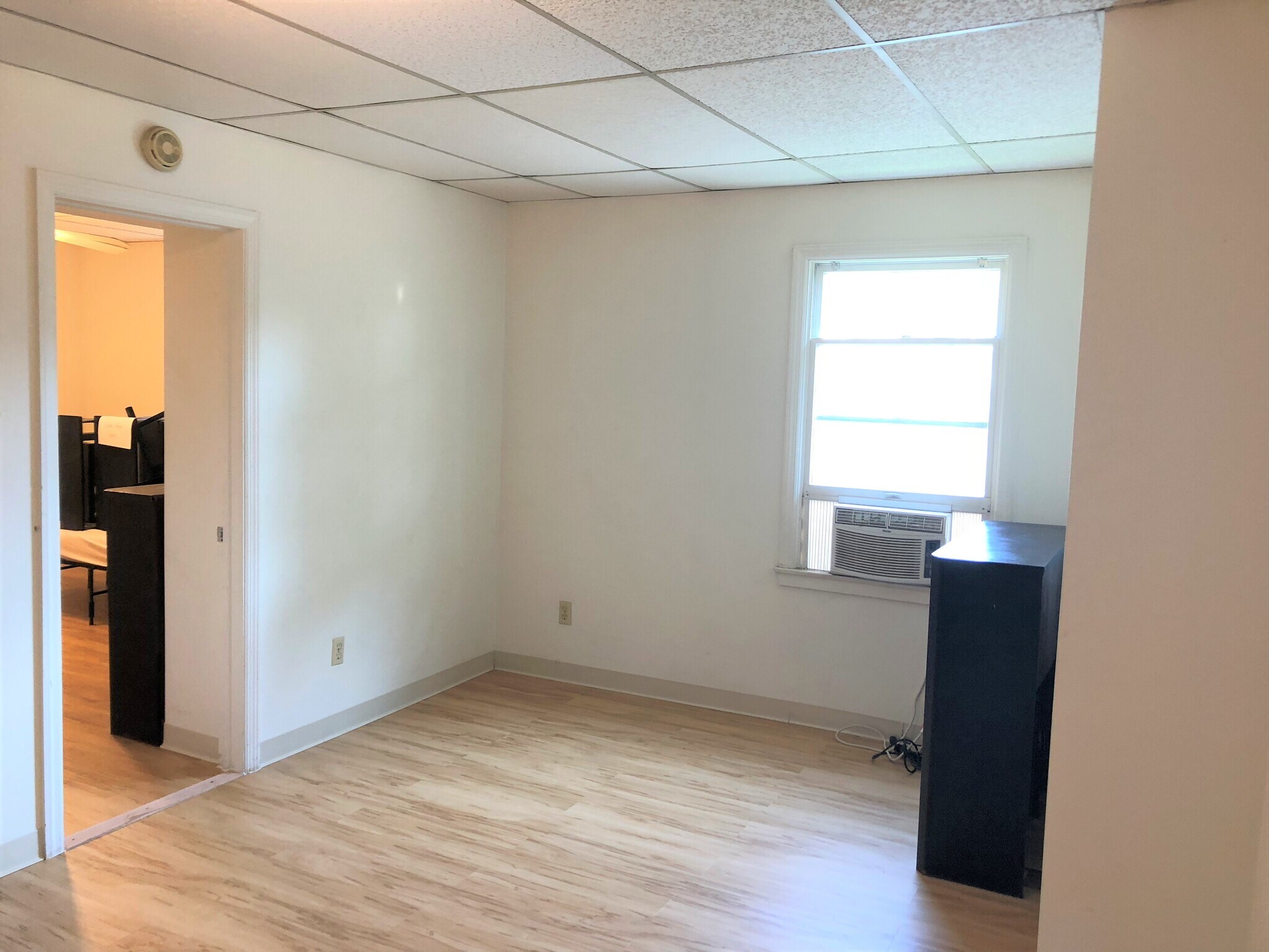 Building Photo - 2419 Beechwood Blvd