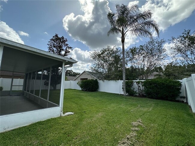 Building Photo - 30747 Burleigh Dr